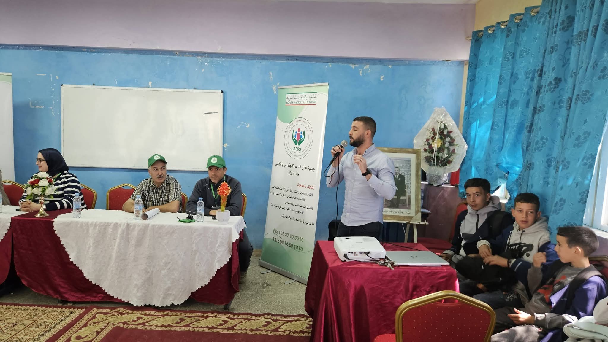 لقاء تواصلي حول الصحة النفسية ومخاطر الإدمان والتنمر والعنف بالوسط المدرسي